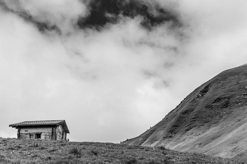 2019_06_12 (0040).jpg - Massif des Aravis vers le Mont Charvin (Juin 2019)